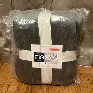 Full/Queen super soft plush blanket from kohls